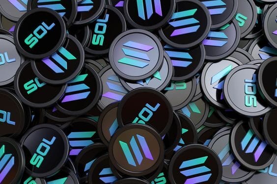 20 Telegram Bots to trade on Solana (December 2025)